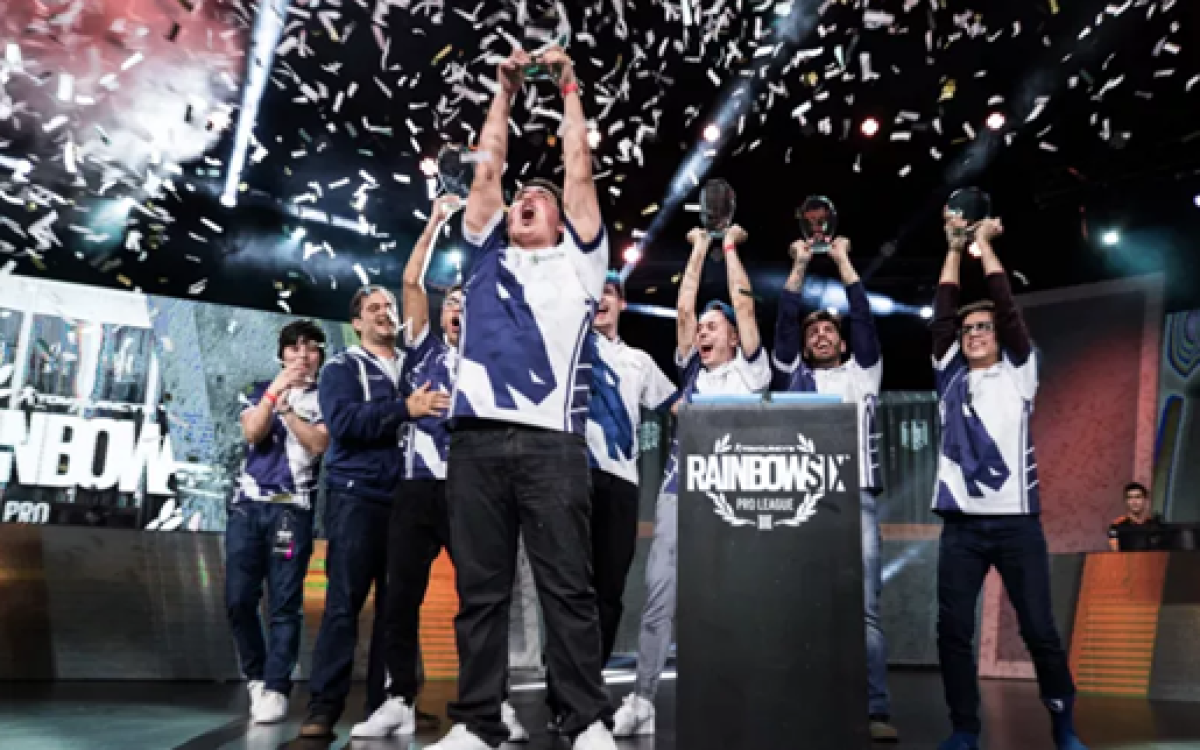 Campeões em Ação: Equipes Brasileiras do Rainbow Six Siege Brilham com Mais de US$ 9,7 Milhões em Premiações desde 2017